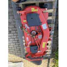 Kioti CS 2520 H mit Kabine & Zwischenachsmähwerk